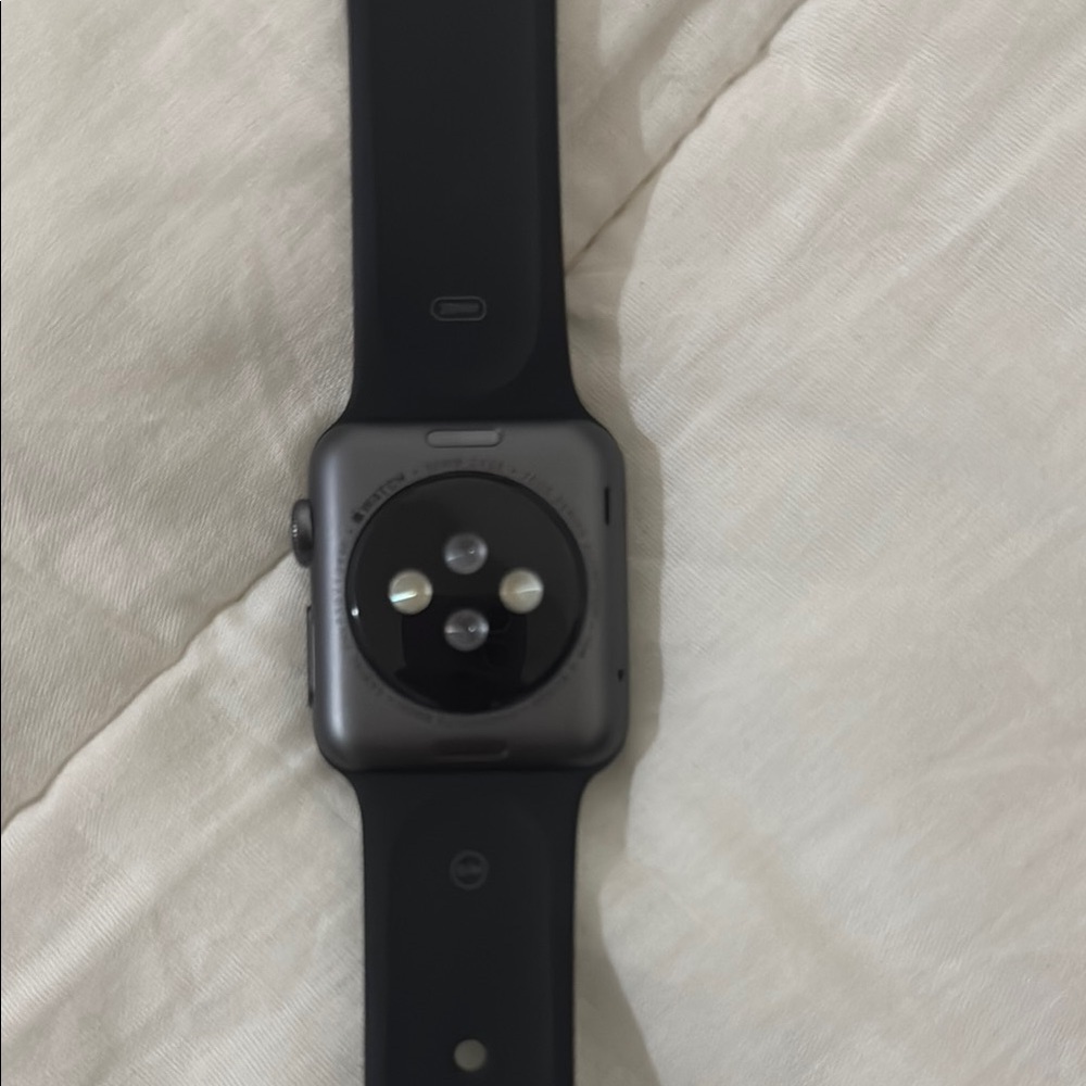 Apple Watch Series 7000 (1st Generation) 38 MM Case - Picture 3 of 3